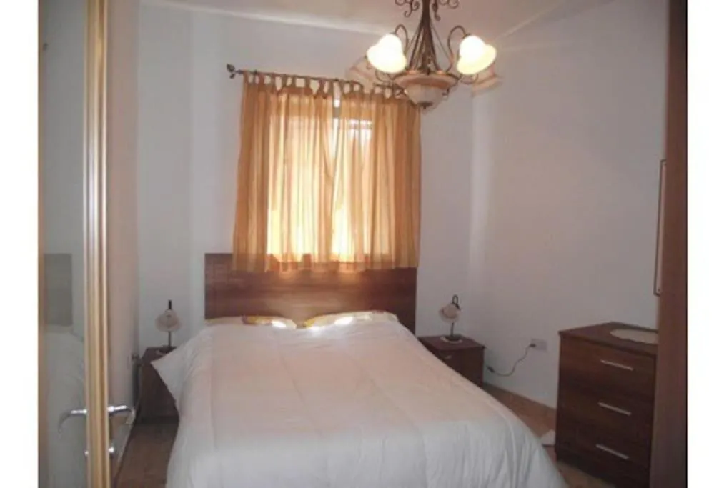 May Flower: Modern Flat Close To Airport/Bus Stops Tarxien